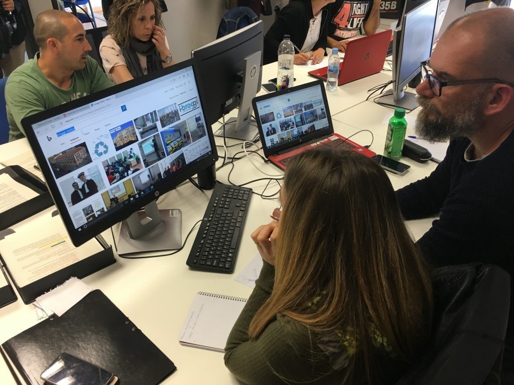 BarcelonaInspectoresPisosIlegales2